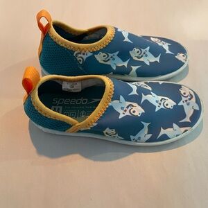 Toddler Water Shoes size 7-8